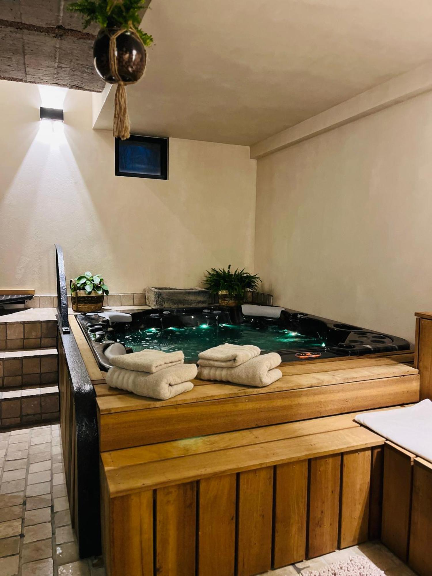 Suite & Spa A La Ferme 1802 Sainghin-en-Mélantois Extérieur photo